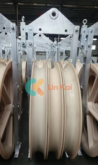 Kolmipyöräiset Nylon Conductor -hihnapyörät toimitetaan Xinjiangin Kiinan projektiin